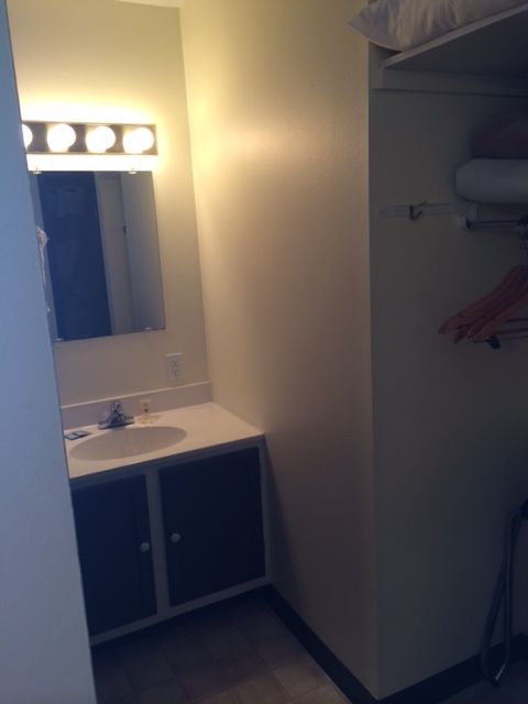 M Star Rapid City Room photo