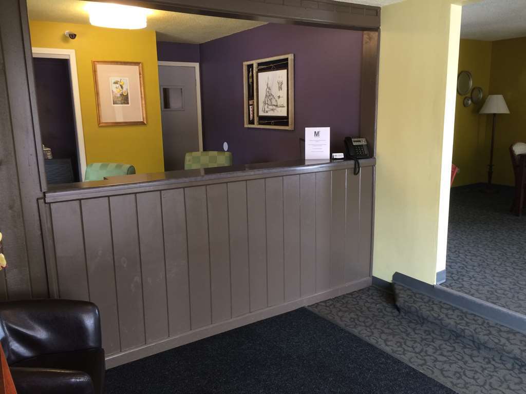 M Star Rapid City Interior photo