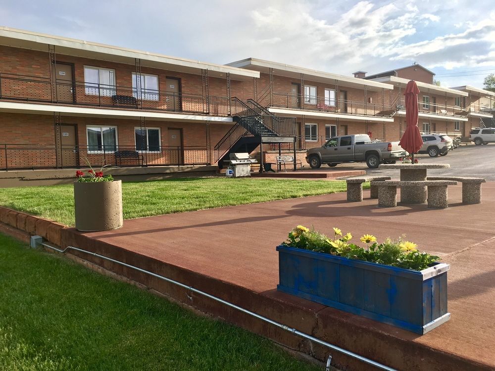 M Star Rapid City Exterior photo